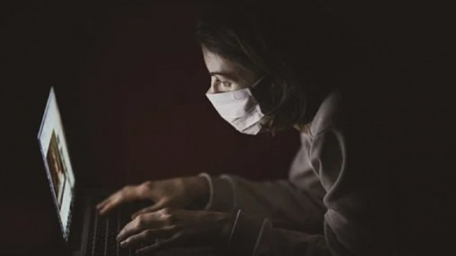 Ilustrasi masker untuk mencegah penularan Virus Corona COVID-19.