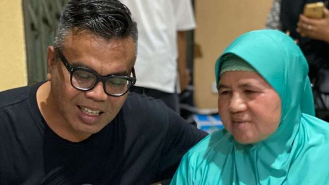 Abdel dan Mamah Dedeh.