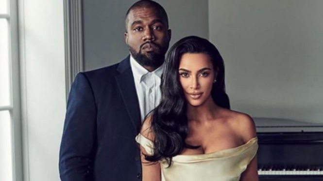 Kanye West dan Kim Kardashian.