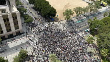 Aksi unjuk rasa yang dipicu tewasnya George Floyd di Los Angeles