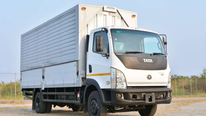 Ilustrasi truk Tata Ultra
