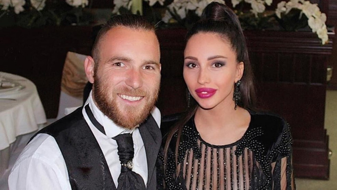 Pemain LA Galaxy, Aleksandar Katai, dan istrinya Tea