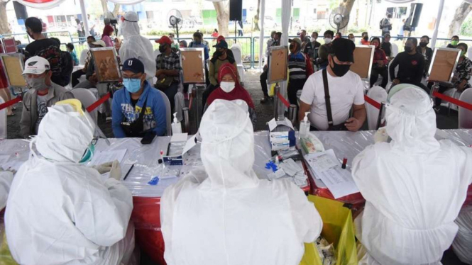 Rapid test massal di Surabaya, Jawa Timur