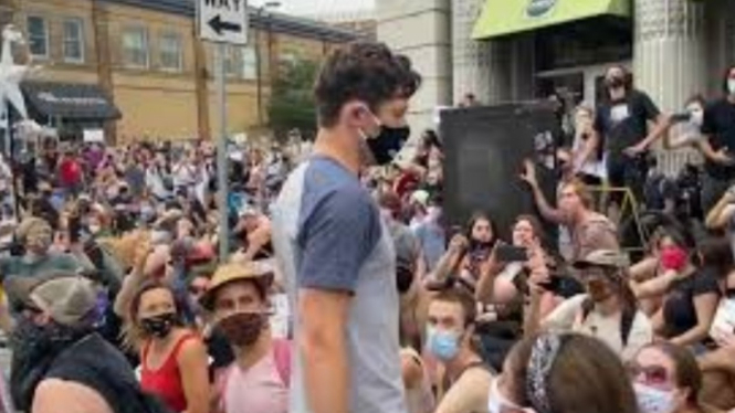 Wali kota Minneapolis, Jacob Frey