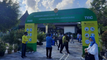 Simulasi kunjungan wisatawan di Candi Prambanan saat masa Covid-19