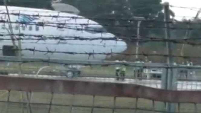 Pesawat Garuda tergelincir di Bandara Syamsudin Noor, Banjarmasin, Kalsel.