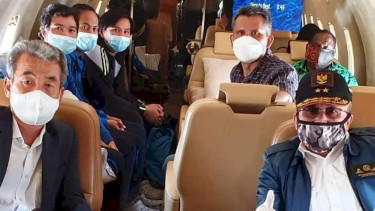 VIVA Militer : Penjemputan 3 WNI yang disandera perompak Nigeria 