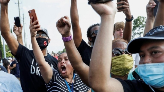 Demo Black Lives Matter menyusul tragedi kematian George Floyd di AS. - GETTY IMAGES