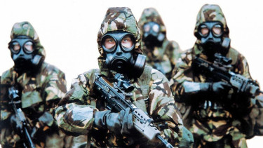 Ilustrasi militer inspeksi senjata biologi.