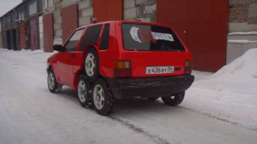 Fiat Uno 8 roda.