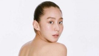 Foto Setengah Bugil, Uee Bikin Penggemar Heboh