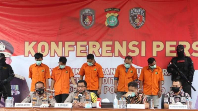 Polda Metro Jaya membekut komplotan pelaku perampokan nasabah bank.