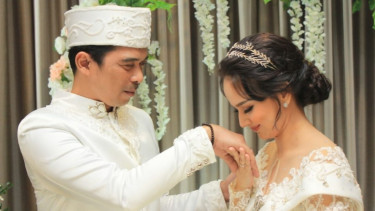 Angelica Simperler dan suami