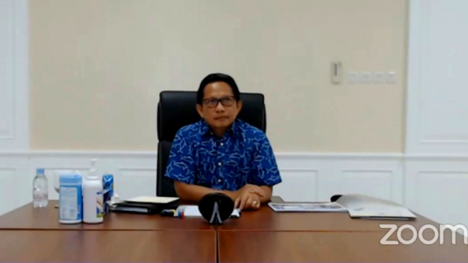 Menteri Dalam Negeri, Tito Karnavian dalam diskusi live streaming zoom Nagara Institute