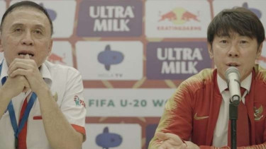 Ketuam Umum PSSI, Mochamad Iriawan (kiri) dan Shin Tae-yong