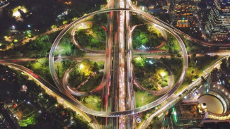 Pamer Foto Simpang Susun Semanggi, Ahok Ucapkan HUT DKI Jakarta