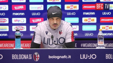 Pelatih Bologna, Sinisa Mihajlovic.