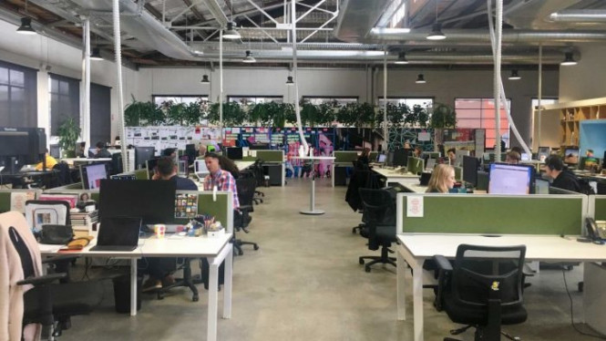 Survei terbaru di Australia menyimpulkan bahwa sebagian pekerja ingin kembali bekerja di kantor namun hanya 2-3 hari saja dalam seminggu.