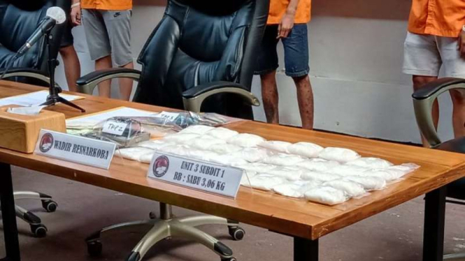 Narkoba tembakau gorila yang diracik jadi cairan rokok elektrik atau vape