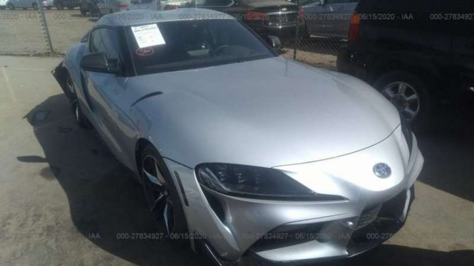 Mobil Toyota Supra dilelang