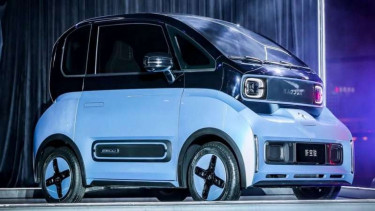 Mobil listrik Baojun e300