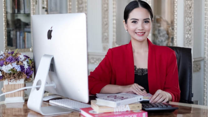 Sukses Berbisnis Sejak Muda, Womenpreneur Ini Ungkap Rahasianya. (FOTO: Cella Vanessa)