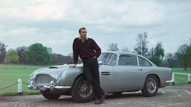 Aston Martin James Bond. 