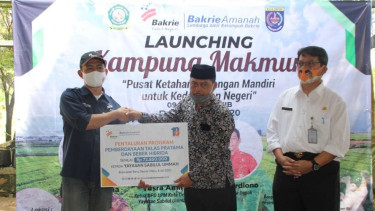 Peluncuran Kampung Makmur Bakrie Amanah.