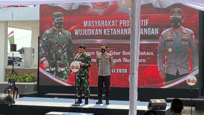 Panglima TNI dan Kapolri meresmikan kampung tangguh nusantara