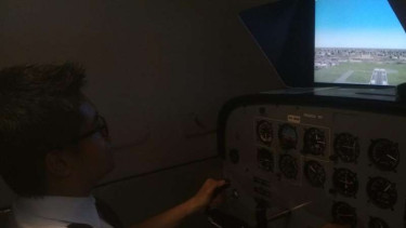 Pemuda di Surabaya yang tergabung dalam Surabaya Aero Club (SAC)