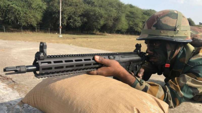VIVA Militer: Tentara India dengan SIG Sauer.