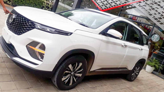 MG Hector Plus
