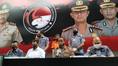 Kepala Bidang Hubungan Masyarakat Polda Metro Jaya Kombes Pol Yusri Yunus dalam konferensi pers tentang pengungkapan kasus penyalahgunaan narkoba pada Rabu, 15 Juli 2020.