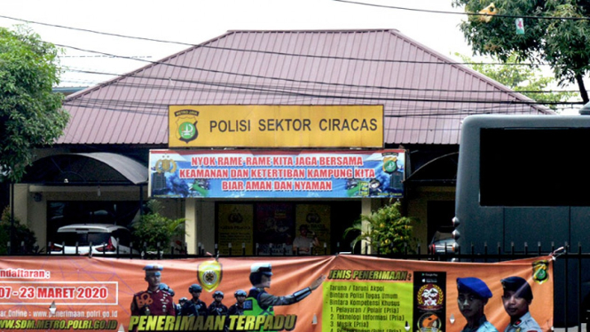 Polisi Sektor / Polsek Ciracas