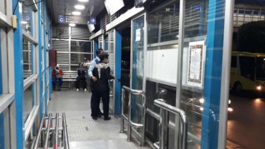 Halte TransJakarta Slipi Petamburan