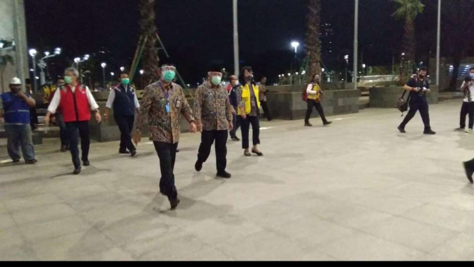 Menteri PUPR Mochamad Basuki Hadimoeljono saat Kunjungan Menteri PUPR untuk memantau perkembangan renovasi Masjid Istiqlal Jakarta.