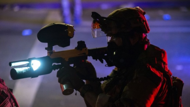 Pasukan keamanan federal di Portland.-Getty Images

