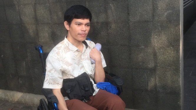 Voklais band Elkasih, El Ibnu