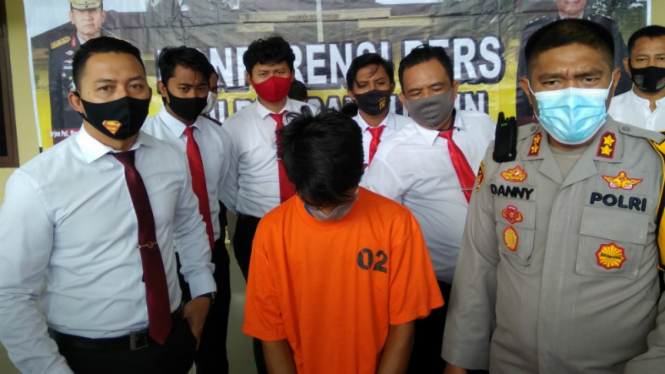 Pelaku yang membunuh pamannya