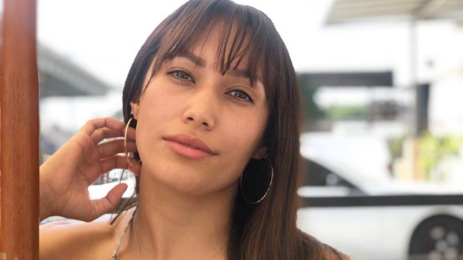 Petinju perempuan asal Amerika Serikat, Seniesa Estrada