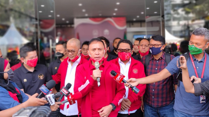Ketua Umum PSSI, Mochamad Iriawan bersama jajarannya.