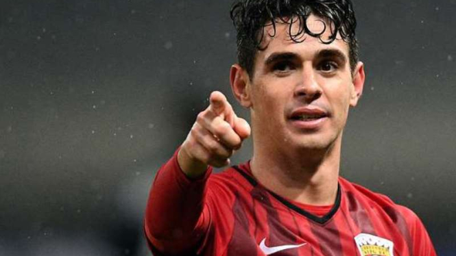 Gelandang SIPG Shanghai asal Brasil, Oscar