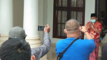 Suasana konpers Bupati Ogan Ilir, Ilyas Panji Alam, umumkan positif COVID-19
