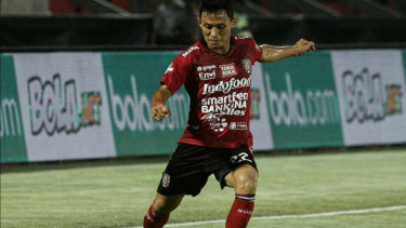 Bek sayap Bali United, Dias Angga Putra. 