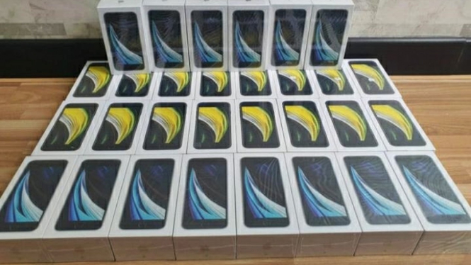 YLKI: Bea Cukai, Tangkap Semua Pengedar Ponsel Black Market!. (FOTO: YLKI)