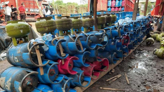 Tempat pengoplosan gas bersubsidi