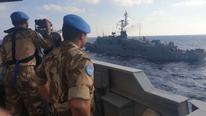 Awak kapal KRI Sultan Hasanuddin-366