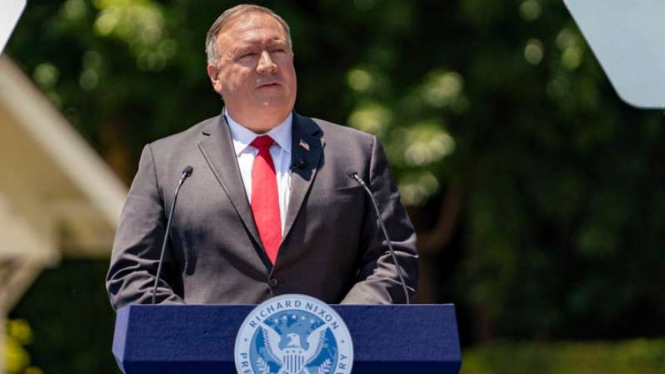 VIVA Militer: Kapten Mike Pompeo.