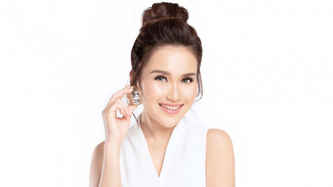 Ayu Ting Ting.