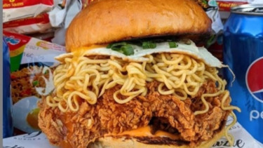 Burger Indomie
